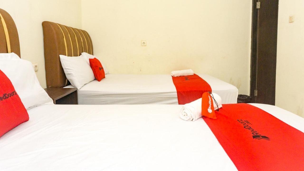 Hotel Reddoorz Near Sentani Airport Jayapura Exteriér fotografie