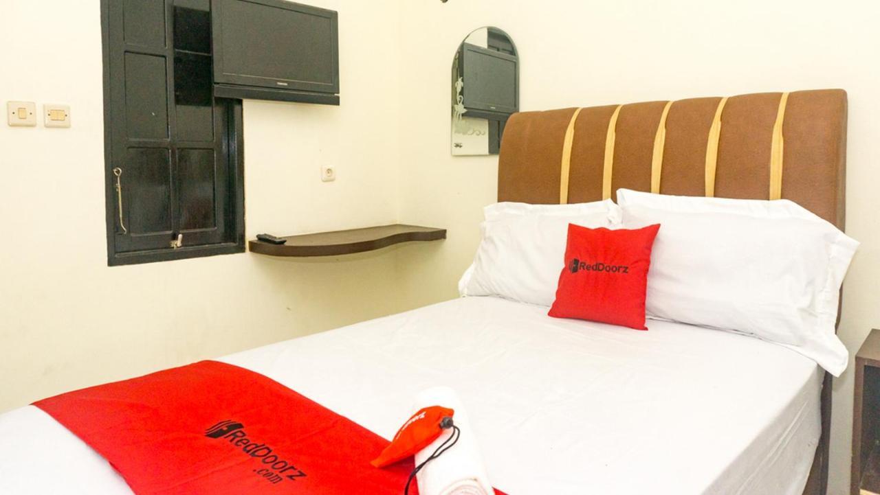 Hotel Reddoorz Near Sentani Airport Jayapura Exteriér fotografie