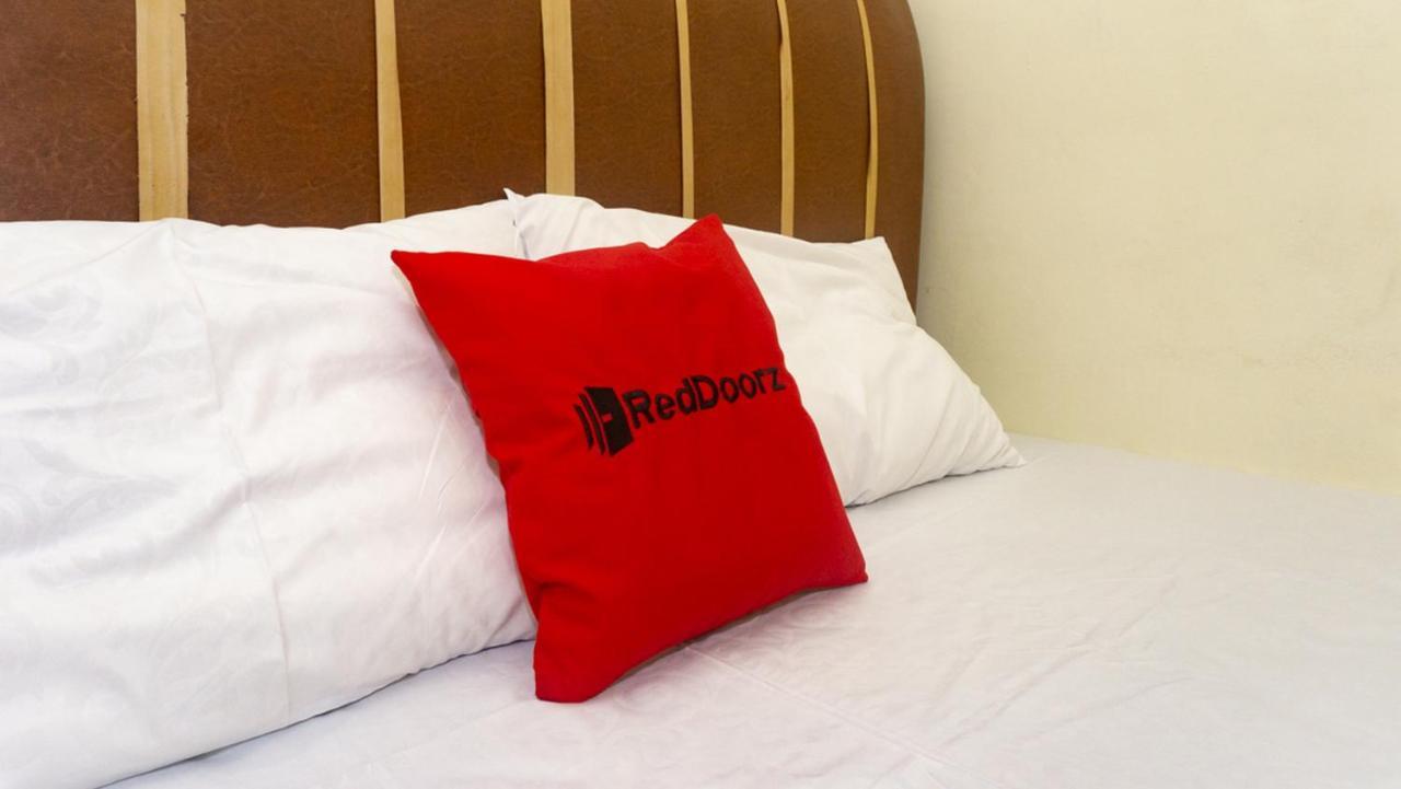 Hotel Reddoorz Near Sentani Airport Jayapura Exteriér fotografie